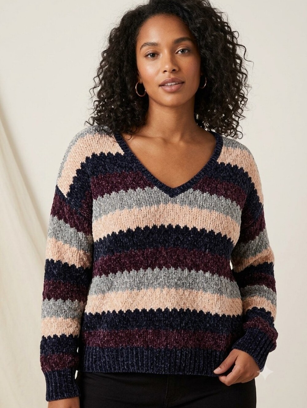 Eyeshadow Multi-Color Striped V-Neck Chenille Sweater Lg